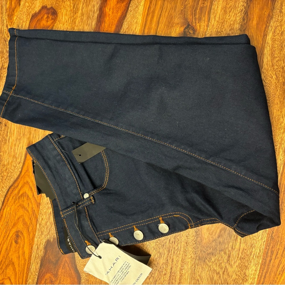Tahari Blue Denim Jeans with Contrast Stitching